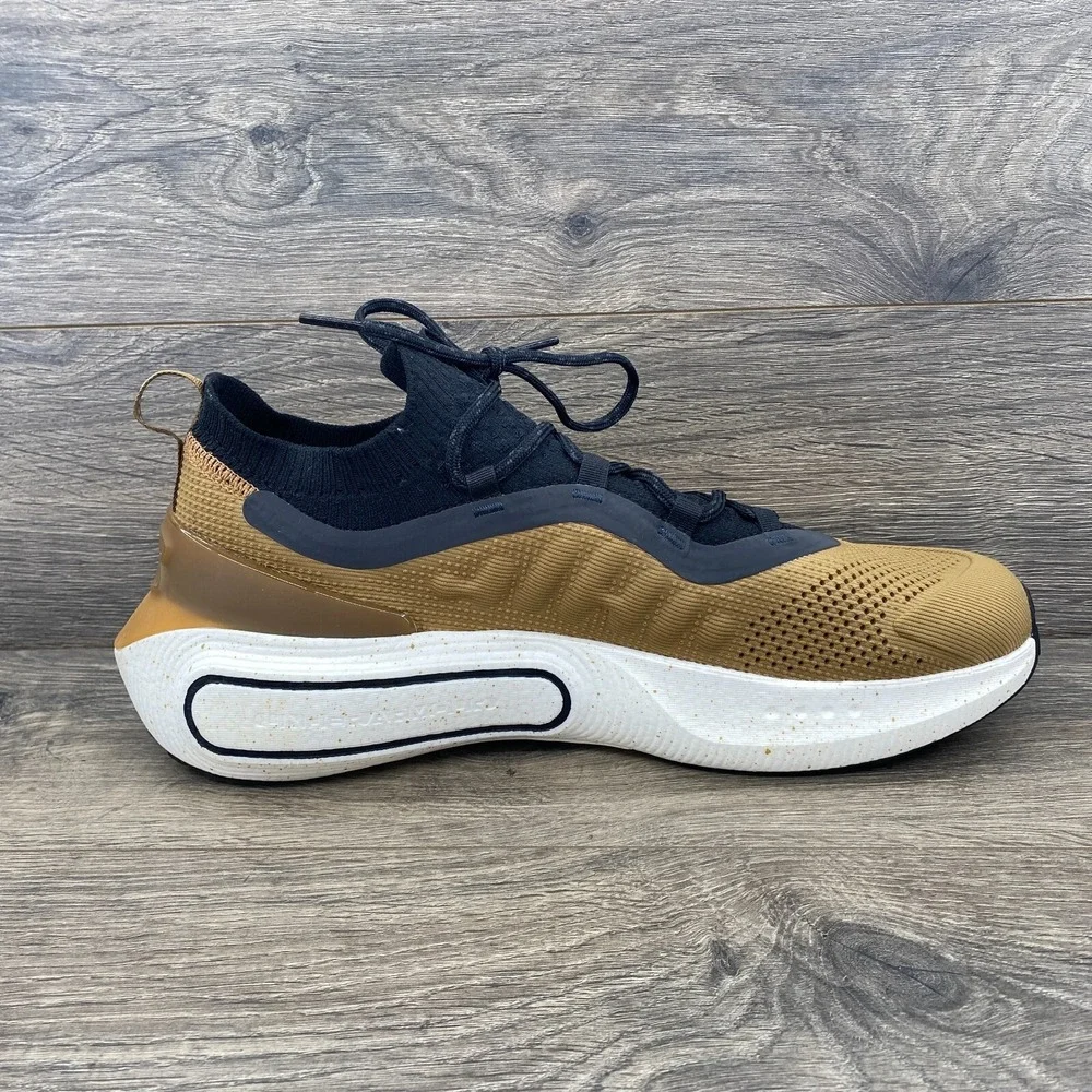 Under Armour HOVR Mega 2 MVMNT Running Sneakers Men's Size‎ 14 Camel 3027593-201